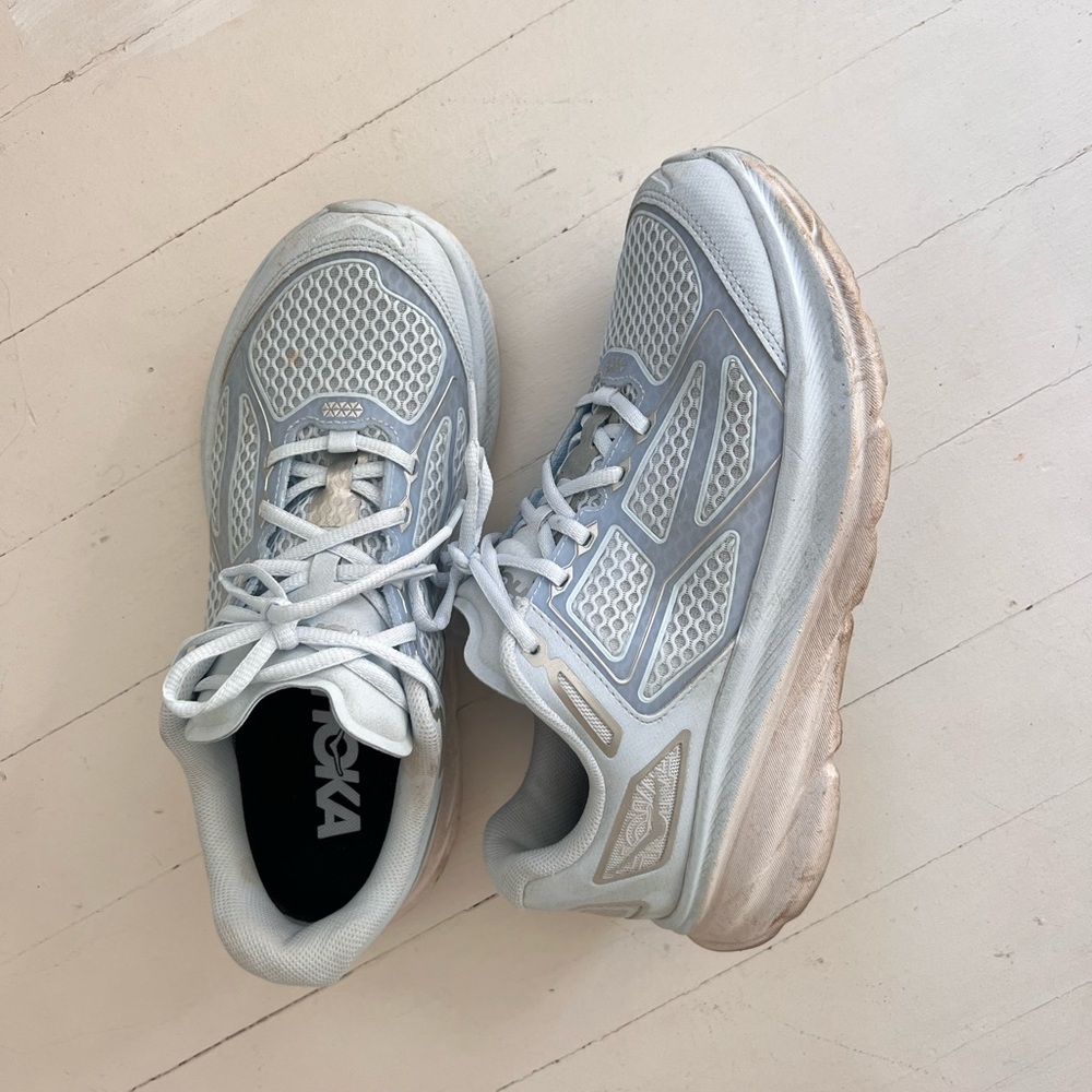 Hoka Sneaker